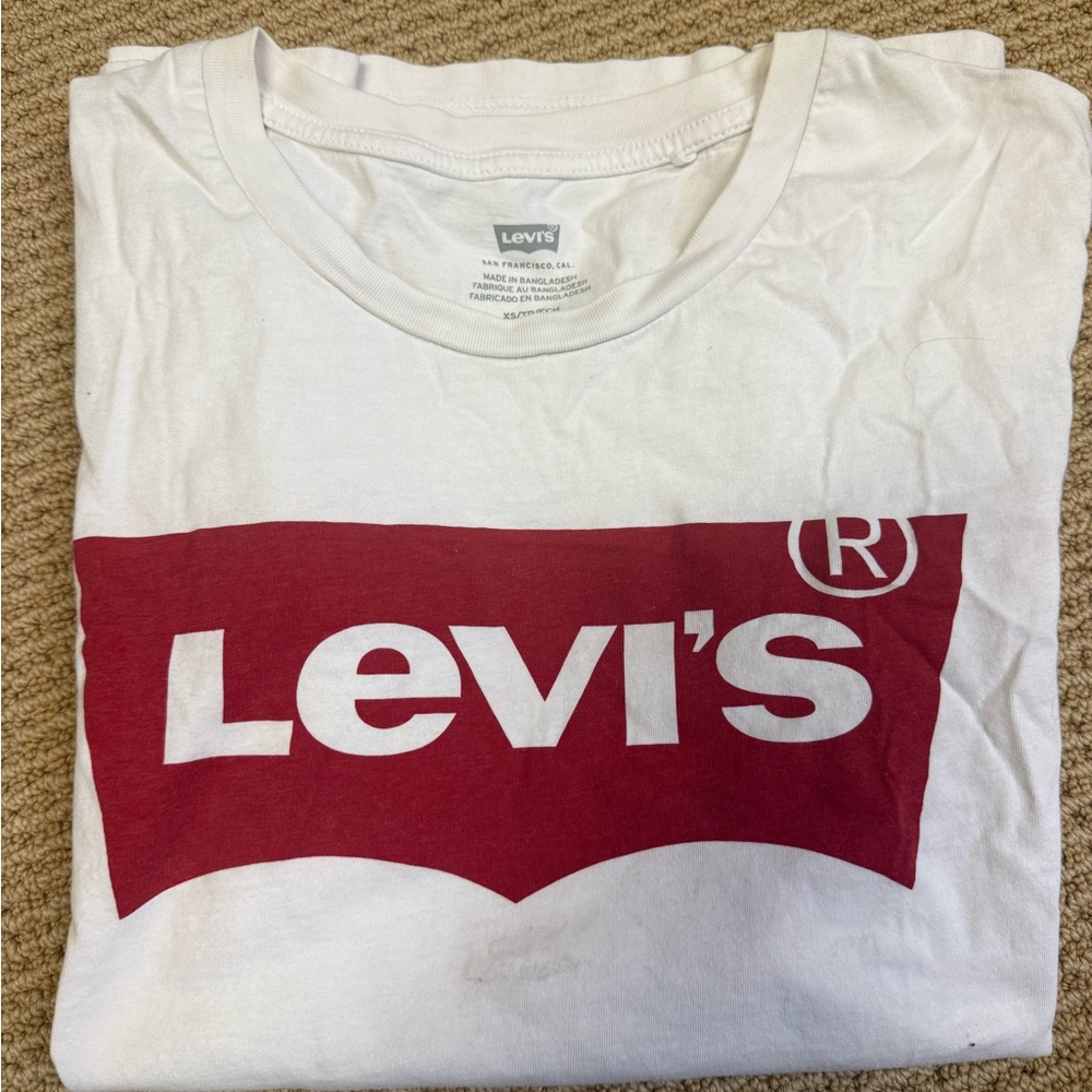 Women’s XS Levi's Red Logo White Tee